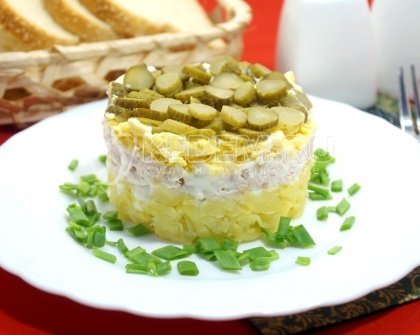 Салат с курицей «Арни»