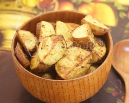 Картошка в духовке с чесноком и маслом