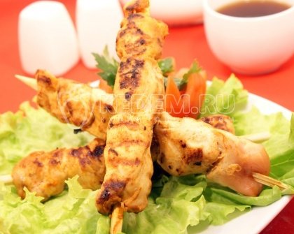 Шашлык из курицы на сковороде гриль